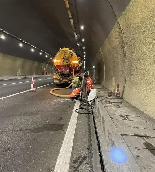 祥符隧道排水渠清淤